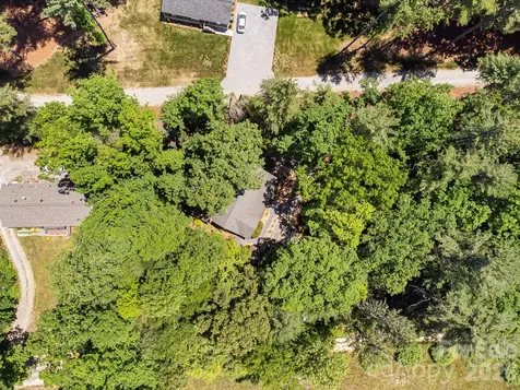 128 Tee Off Lane Hendersonville NC 28792