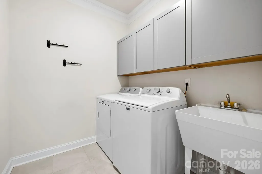 48 Thornberry Road Hendersonville NC 28792