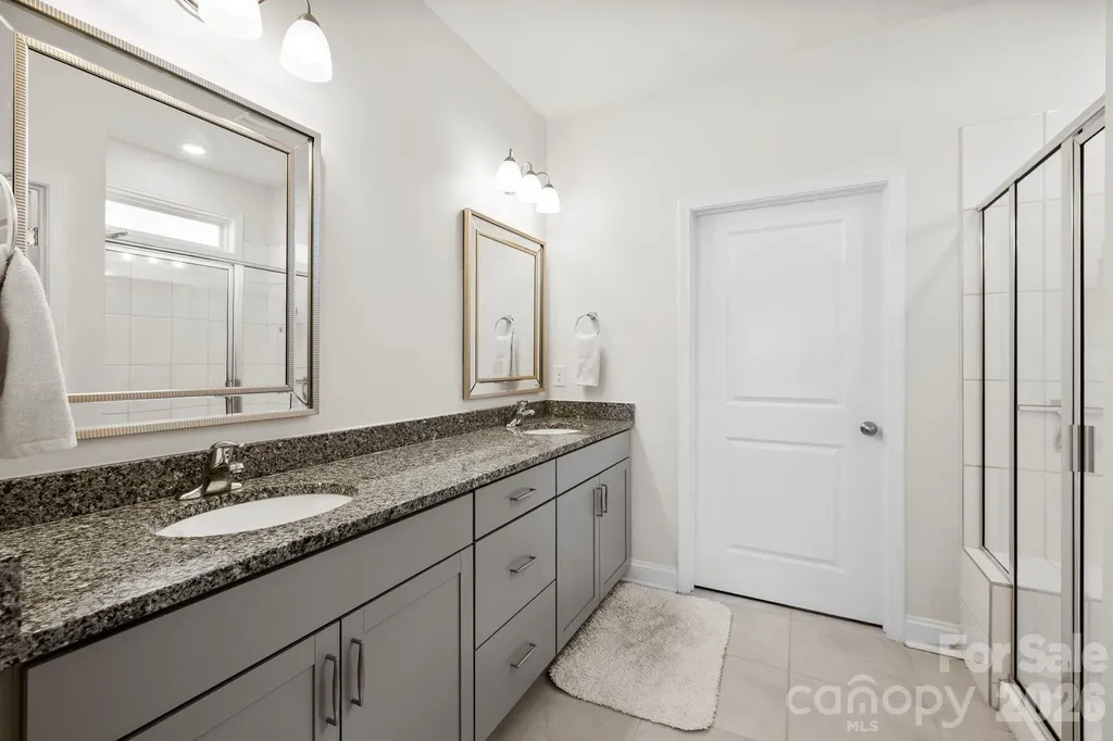 48 Thornberry Road Hendersonville NC 28792