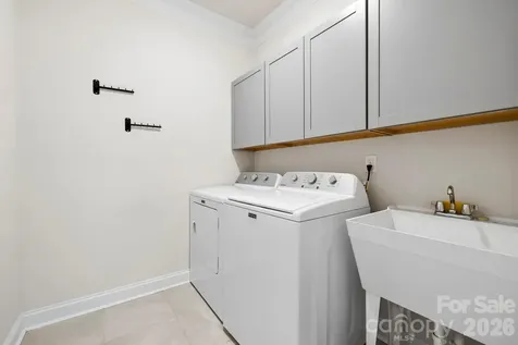 48 Thornberry Road Hendersonville NC 28792