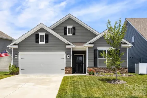 48 Thornberry Road Hendersonville NC 28792