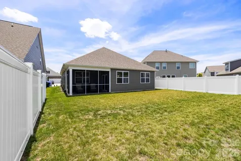 48 Thornberry Road Hendersonville NC 28792