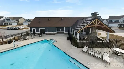 48 Thornberry Road Hendersonville NC 28792