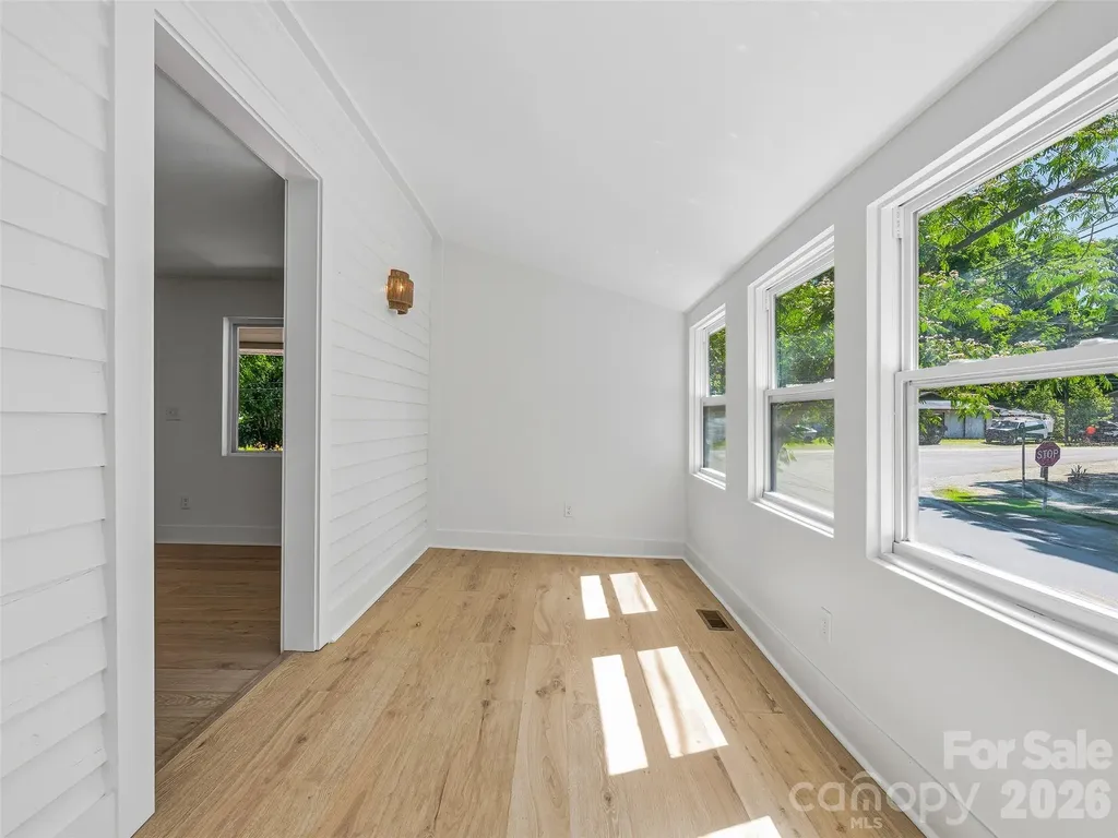 895 N Trade Street Tryon NC 28782
