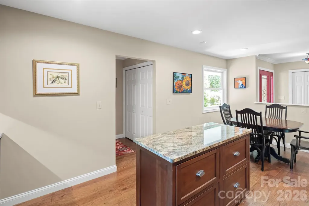 2750 Leucothae Way Hendersonville NC 28791
