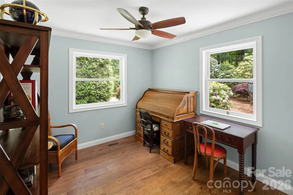 2750 Leucothae Way Hendersonville NC 28791