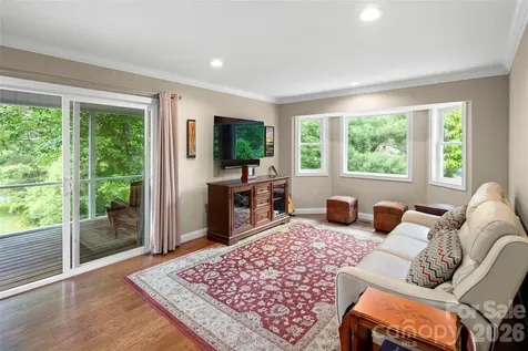 2750 Leucothae Way Hendersonville NC 28791