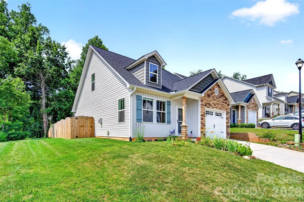 200 Rockrose Court Asheville NC 28803