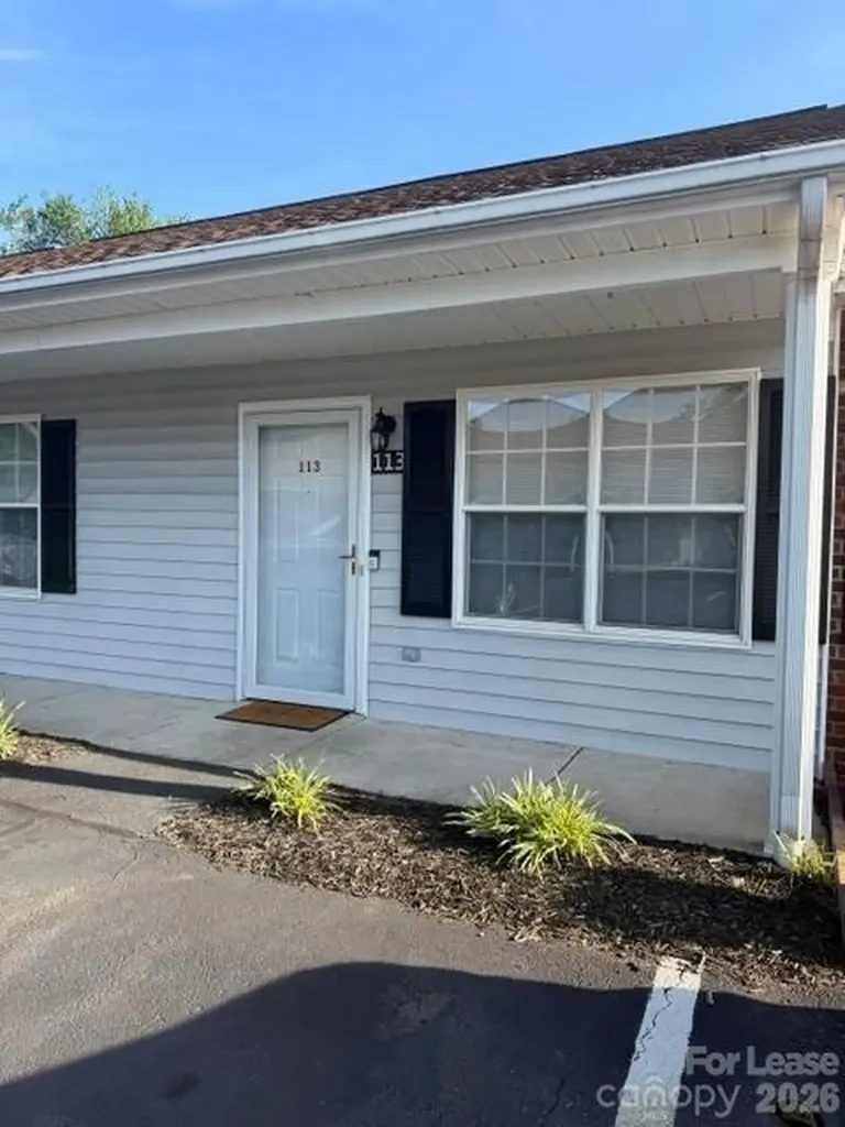 113 24th Street NW Hickory NC 28601
