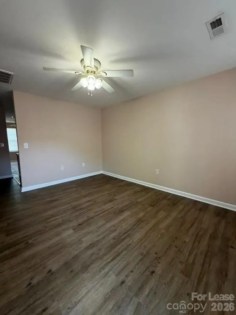 113 24th Street NW Hickory NC 28601