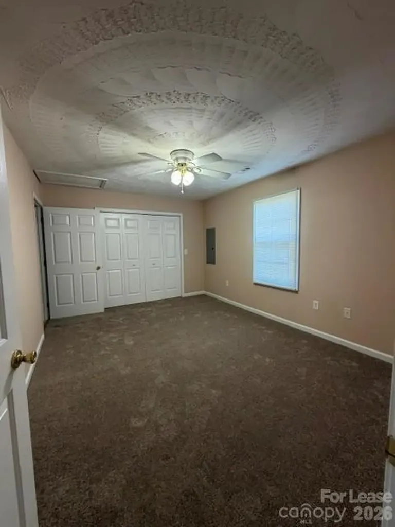 113 24th Street NW Hickory NC 28601