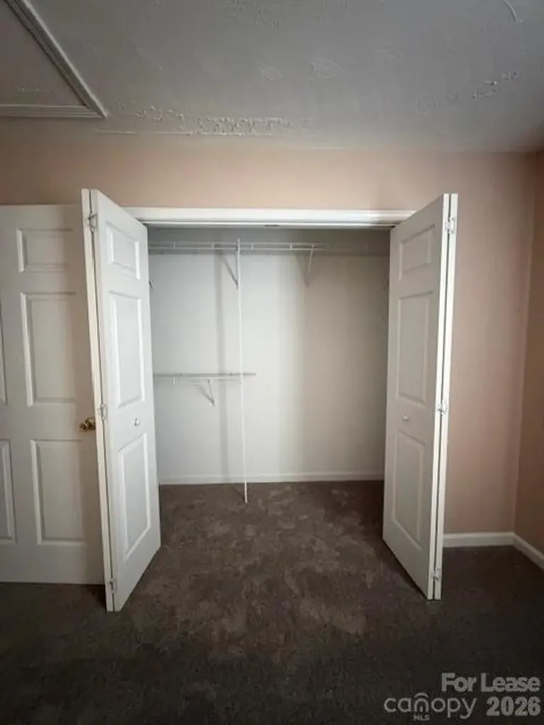 113 24th Street NW Hickory NC 28601