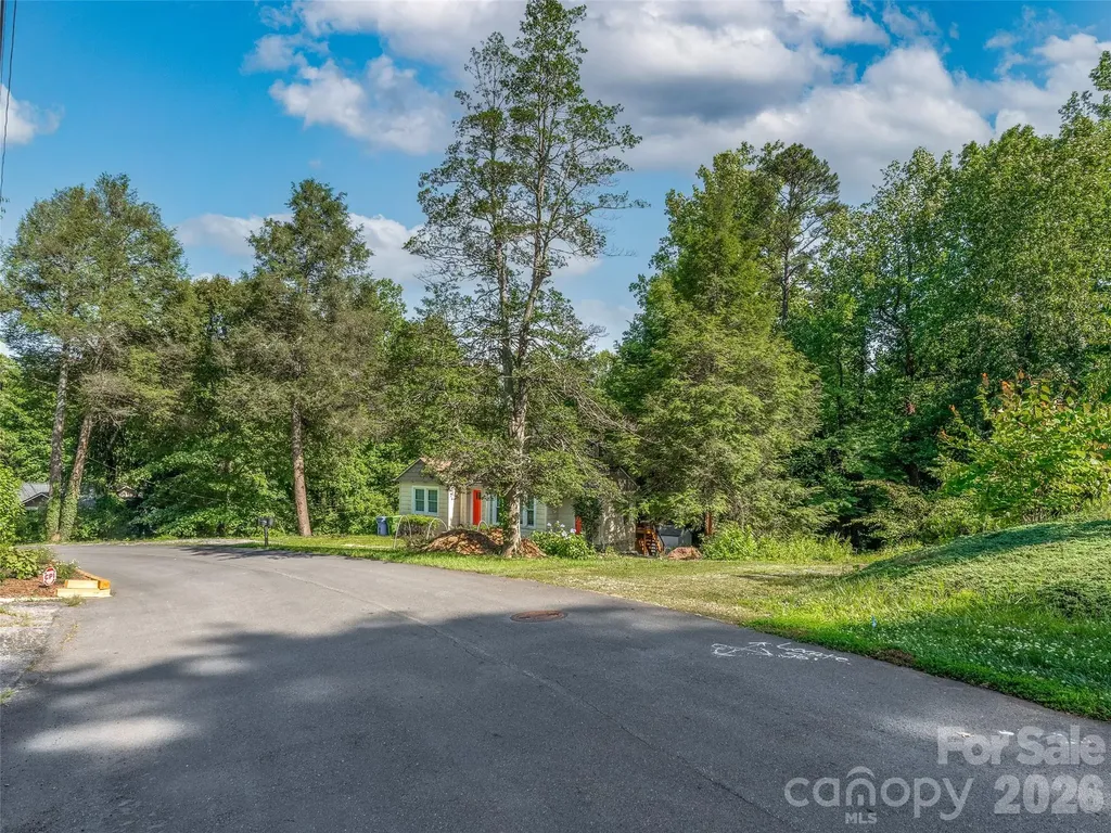 103 Aurora Drive Asheville NC 28805