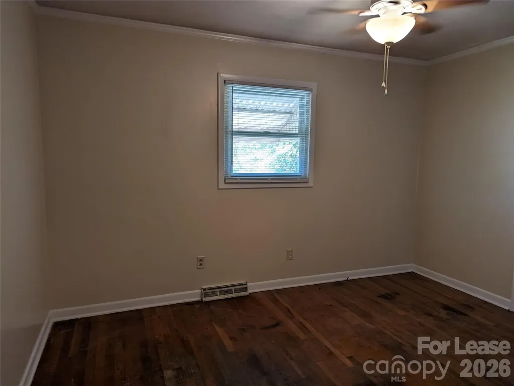 2038 Dale Avenue Lincolnton NC 28092