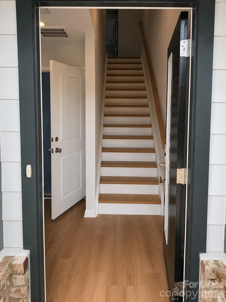 212 Ferebee Place Charlotte NC 28213