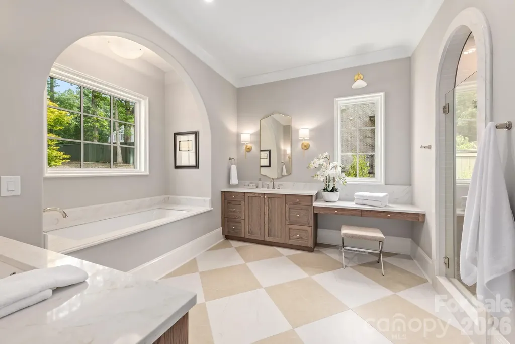 221 Hargett Court Charlotte NC 28211