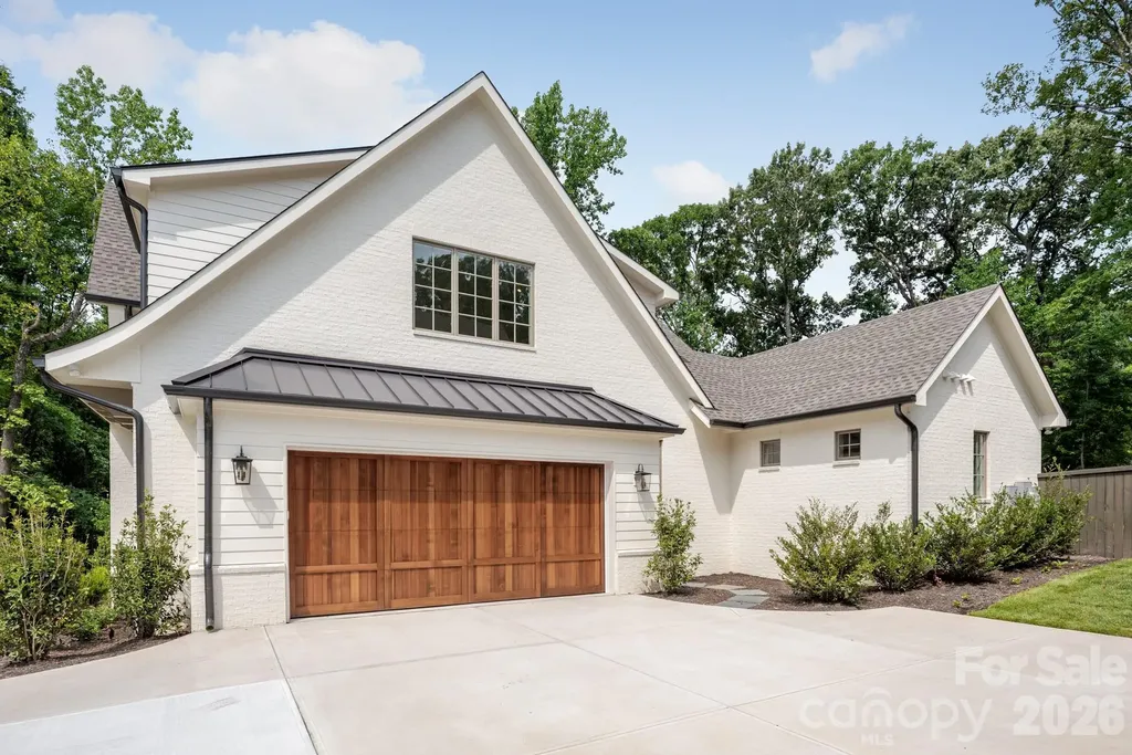 221 Hargett Court Charlotte NC 28211