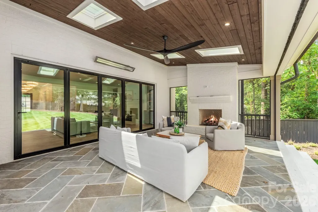 221 Hargett Court Charlotte NC 28211
