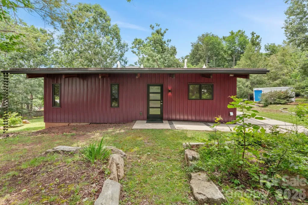 39 Wolf Road Asheville NC 28805