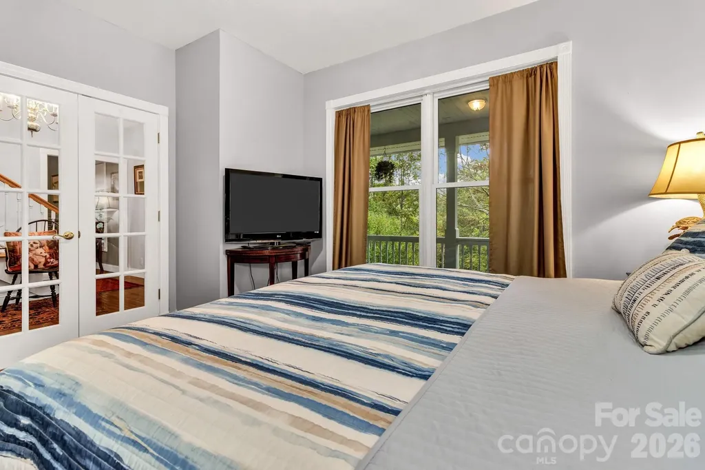 39 Lambert Lane Black Mountain NC 28711