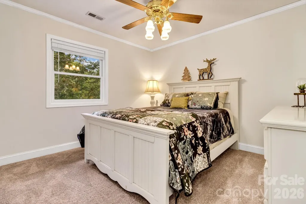39 Lambert Lane Black Mountain NC 28711