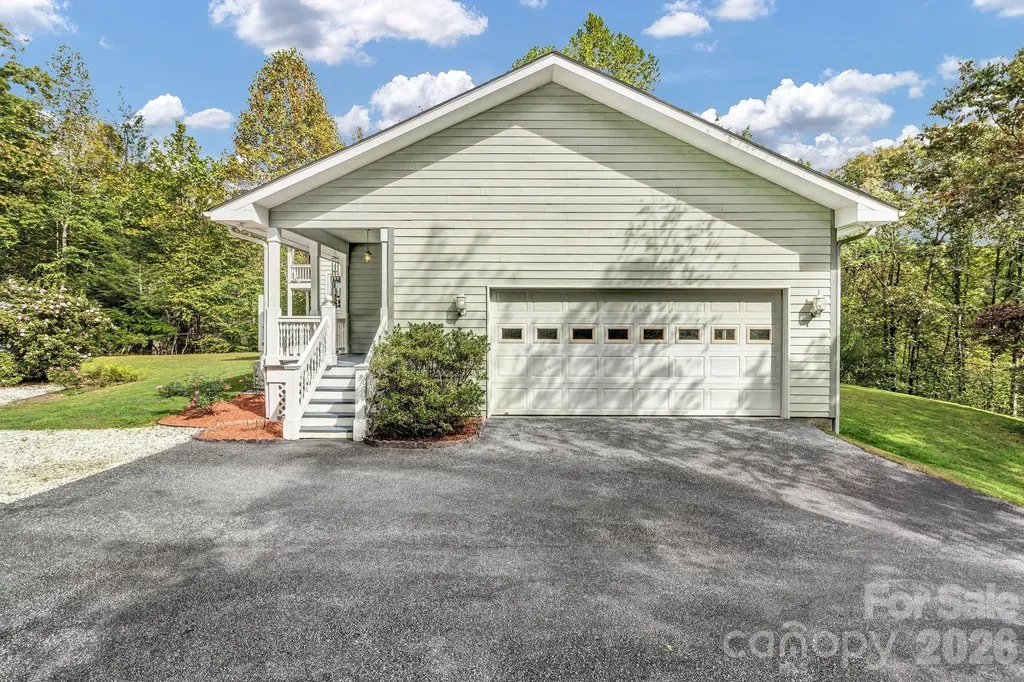 39 Lambert Lane Black Mountain NC 28711
