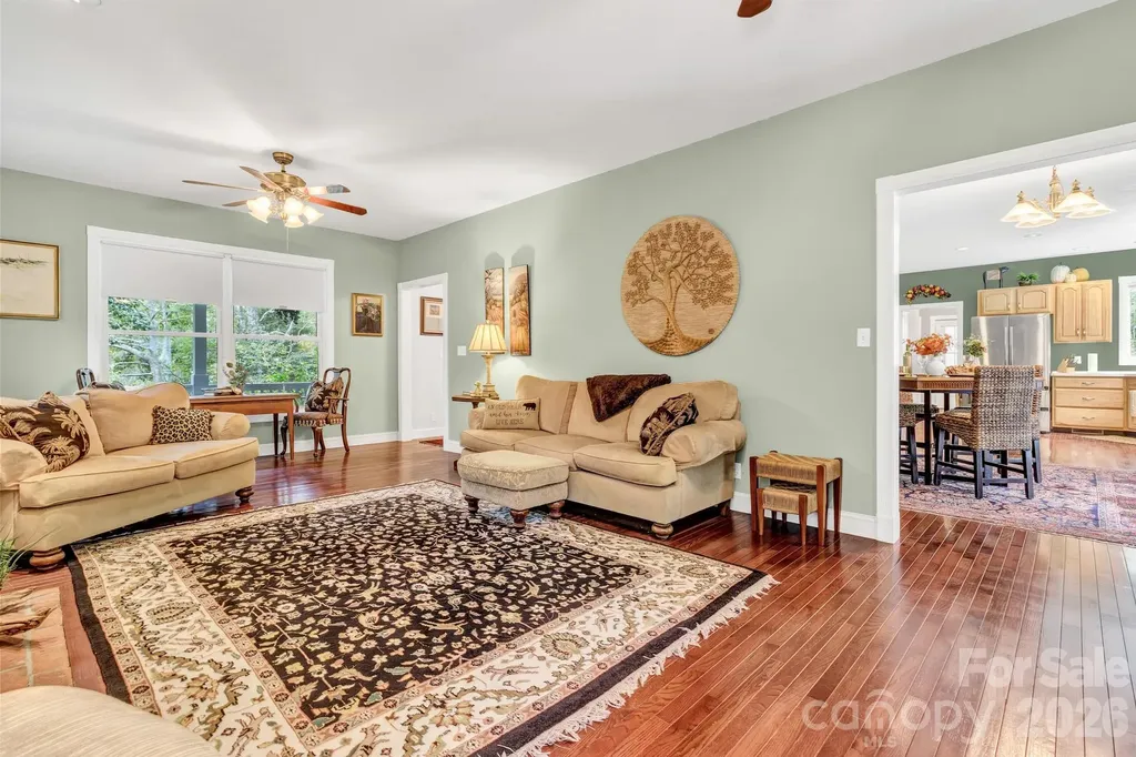 39 Lambert Lane Black Mountain NC 28711