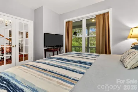 39 Lambert Lane Black Mountain NC 28711