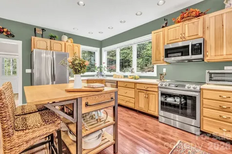39 Lambert Lane Black Mountain NC 28711