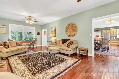 39 Lambert Lane Black Mountain NC 28711