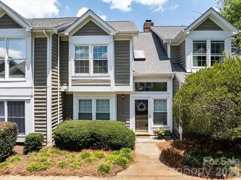 8220 Legare Court Charlotte NC 28210
