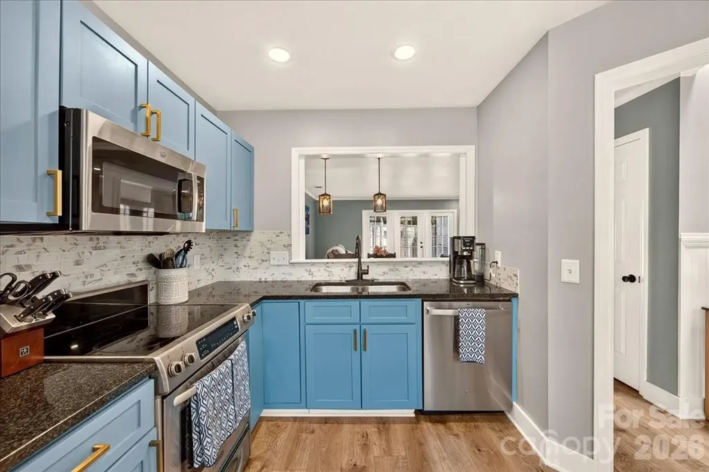 8220 Legare Court Charlotte NC 28210
