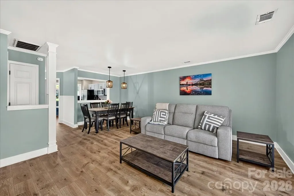 8220 Legare Court Charlotte NC 28210