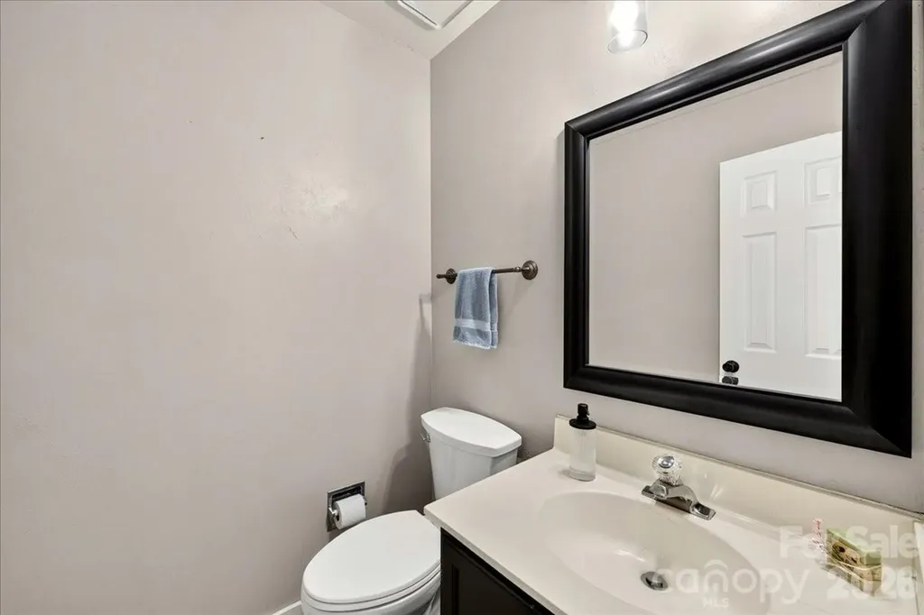 8220 Legare Court Charlotte NC 28210