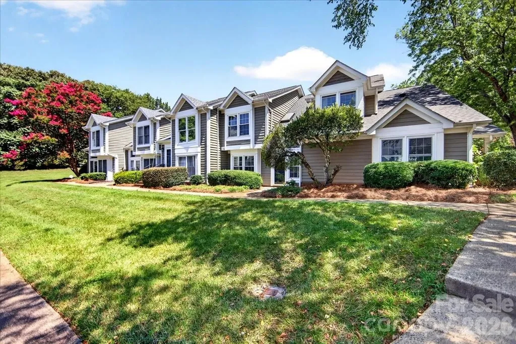 8220 Legare Court Charlotte NC 28210