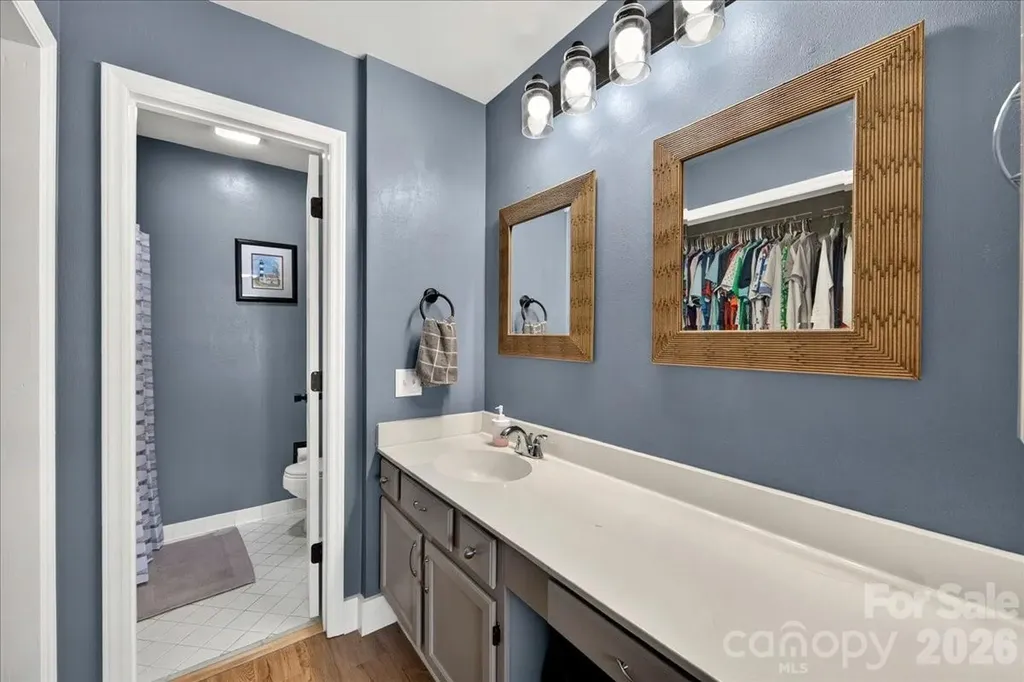 8220 Legare Court Charlotte NC 28210