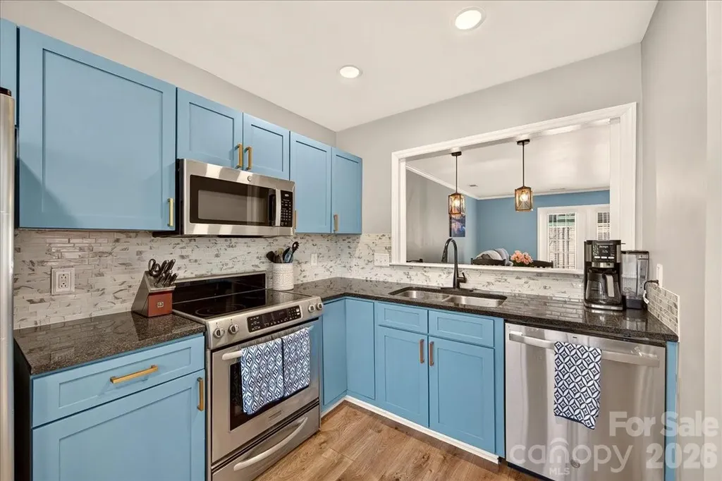 8220 Legare Court Charlotte NC 28210