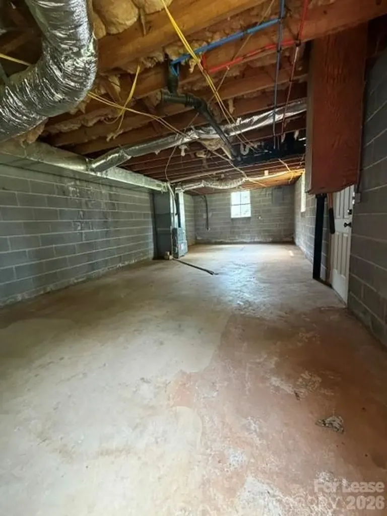 1921 4th Avenue NW Hickory NC 28601