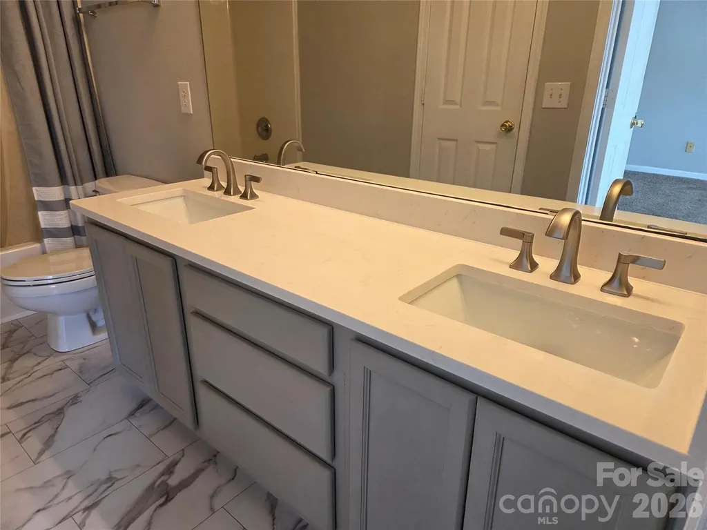 10115 Forest Landing Drive Charlotte NC 28213