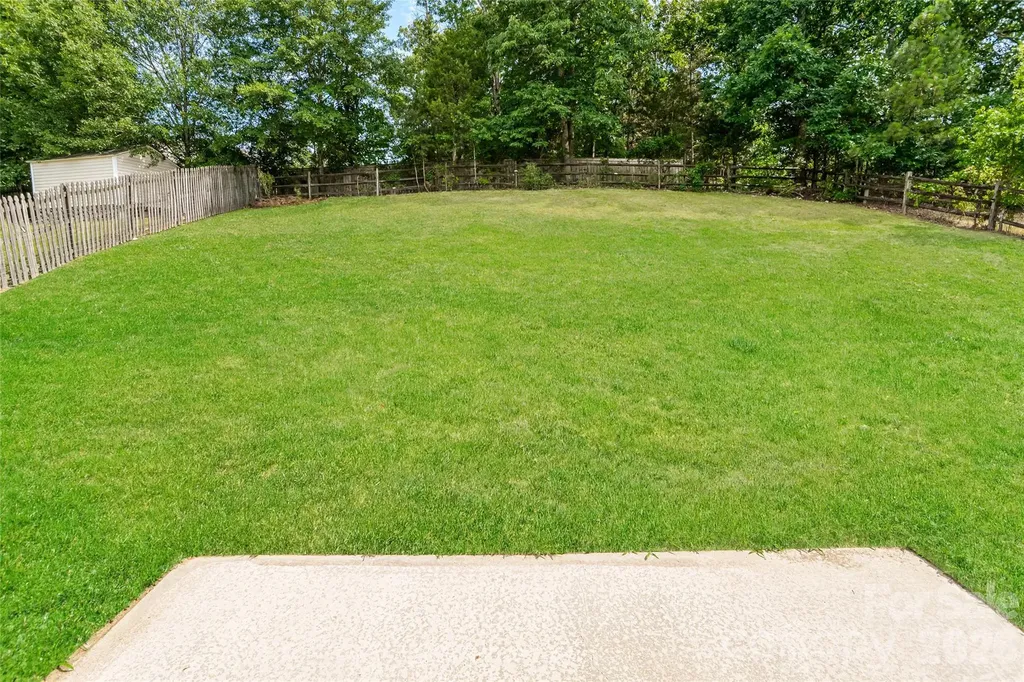 12125 Winghurst Drive Pineville NC 28134