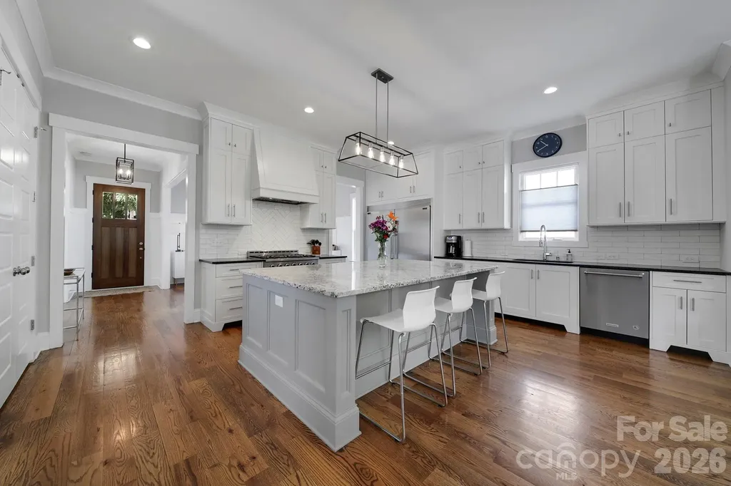 3015 Commonwealth Avenue Charlotte NC 28205
