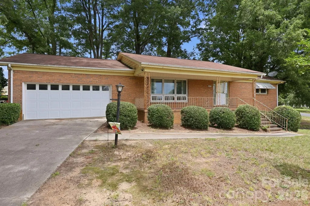 607 Ebenezer Road Kannapolis NC 28083