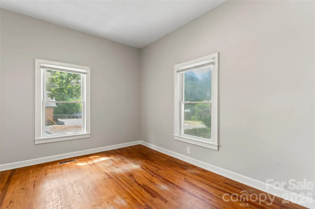 322 Willow Street Gastonia NC 28054