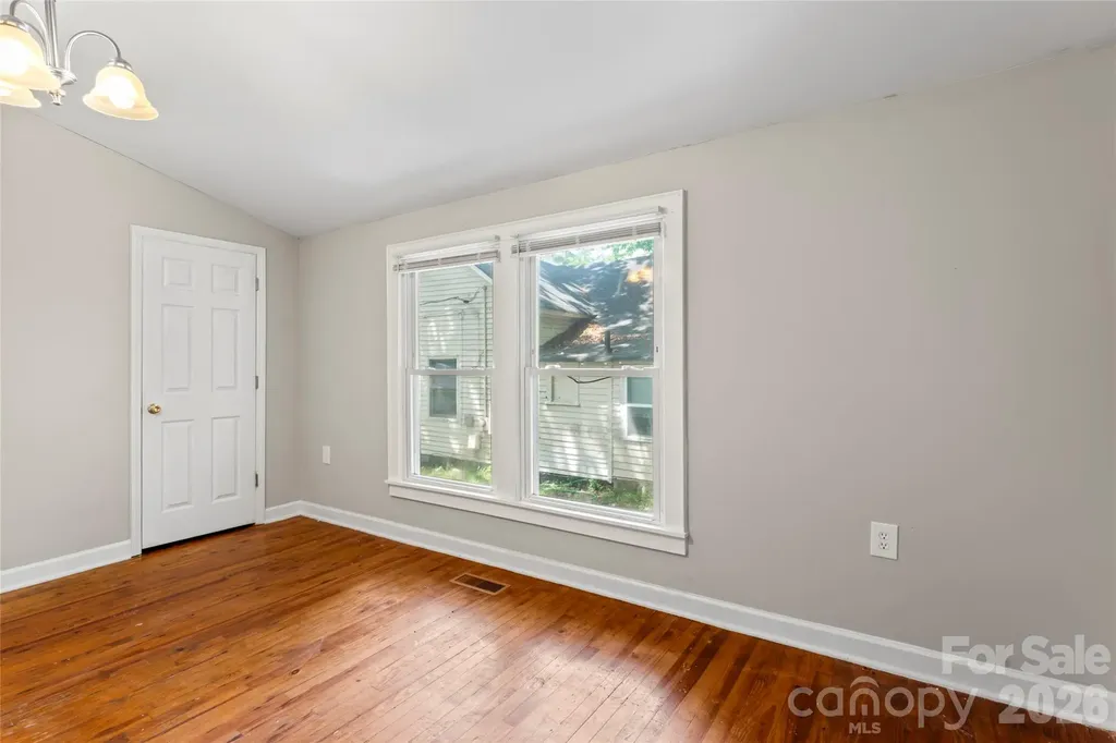 322 Willow Street Gastonia NC 28054