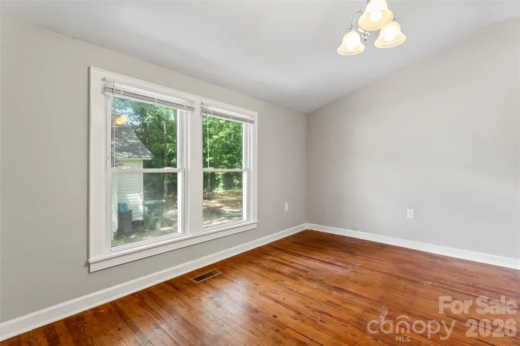 322 Willow Street Gastonia NC 28054