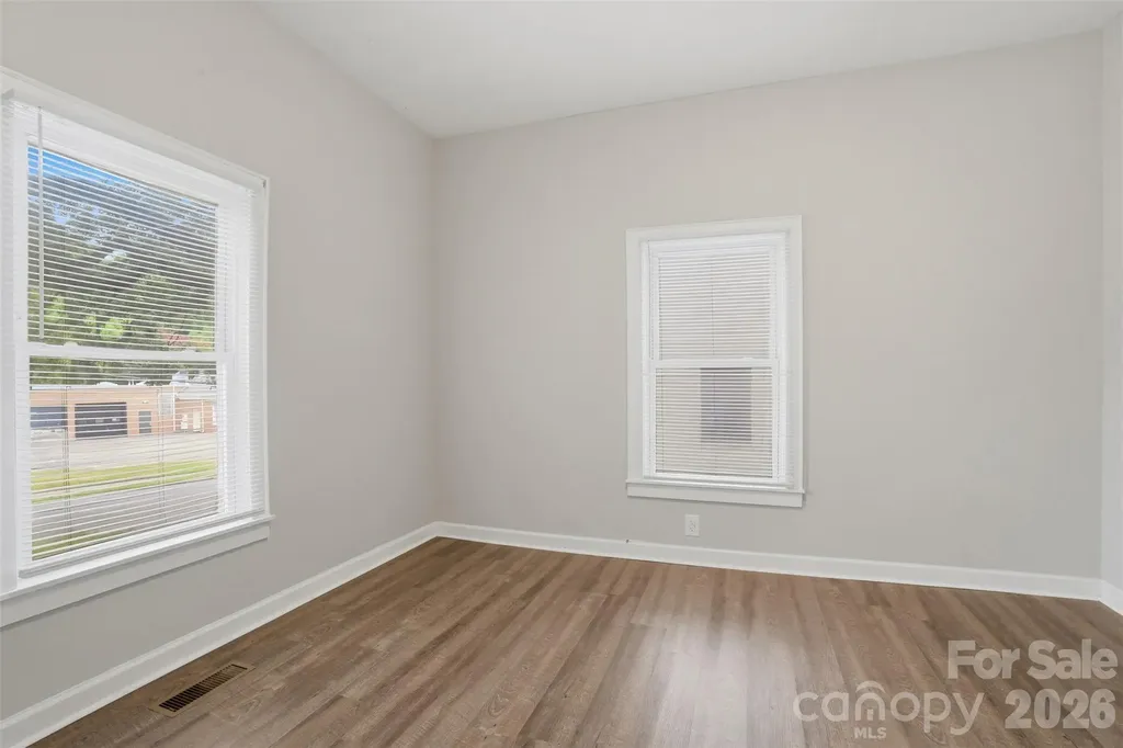 322 Willow Street Gastonia NC 28054