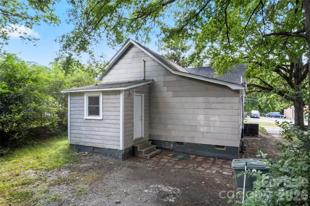 322 Willow Street Gastonia NC 28054