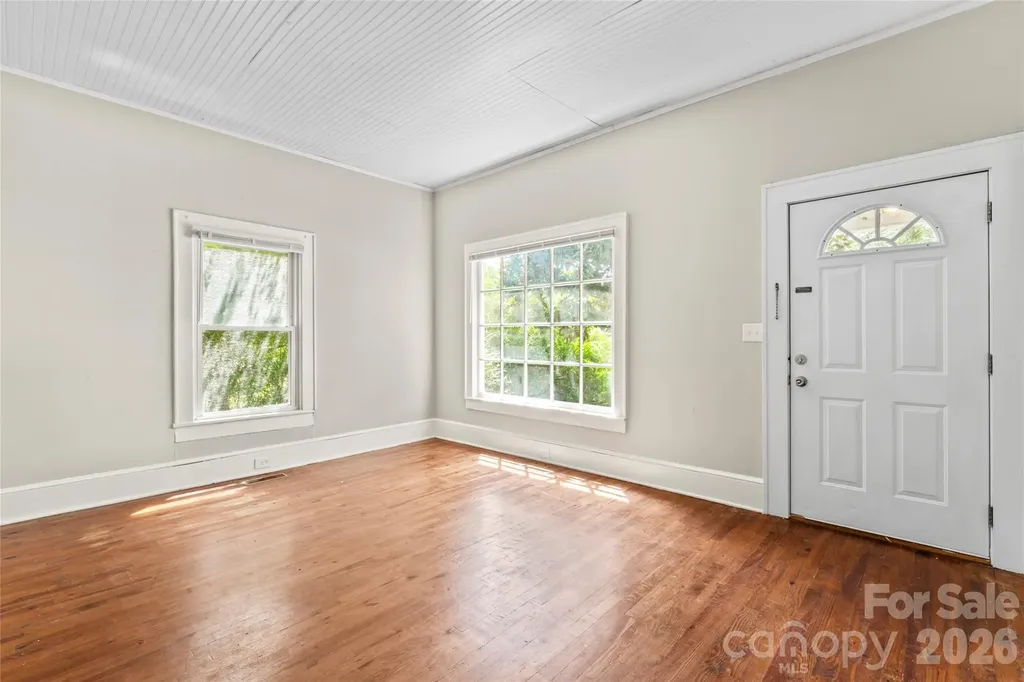 322 Willow Street Gastonia NC 28054