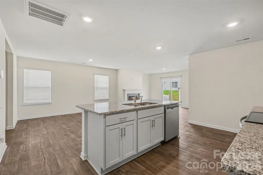7316 Finnigan Road Charlotte NC 28215