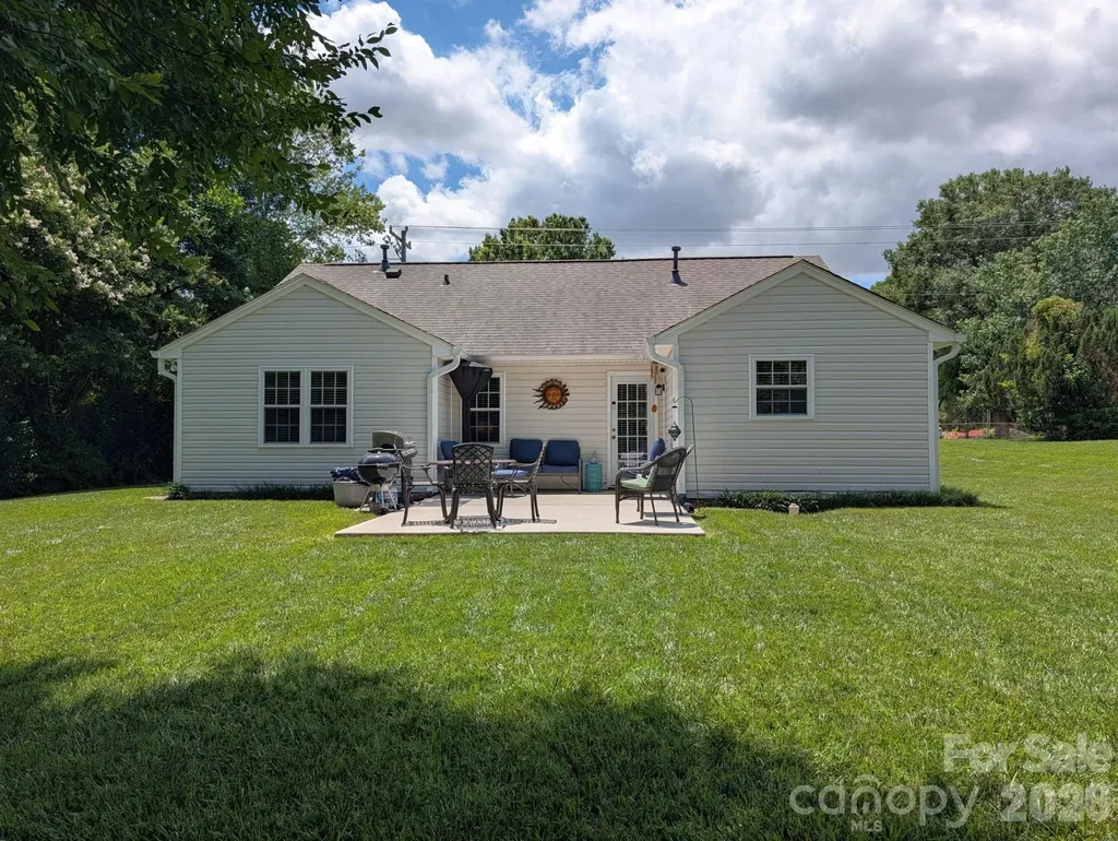 704 Gum Branch Road Charlotte NC 28214